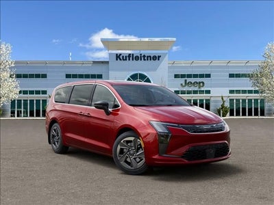 2027 Chrysler Pacifica Limited