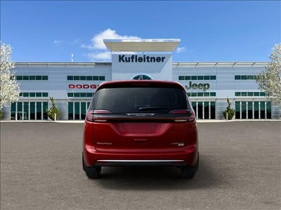 2027 Chrysler Pacifica Limited