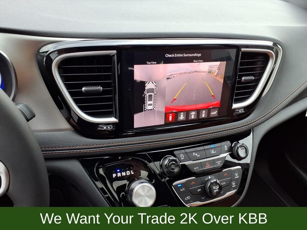 2026 Chrysler Pacifica Pinnacle