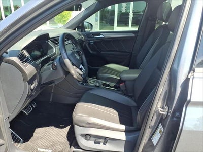 2024 Volkswagen Tiguan 2.0T SE R-Line Black