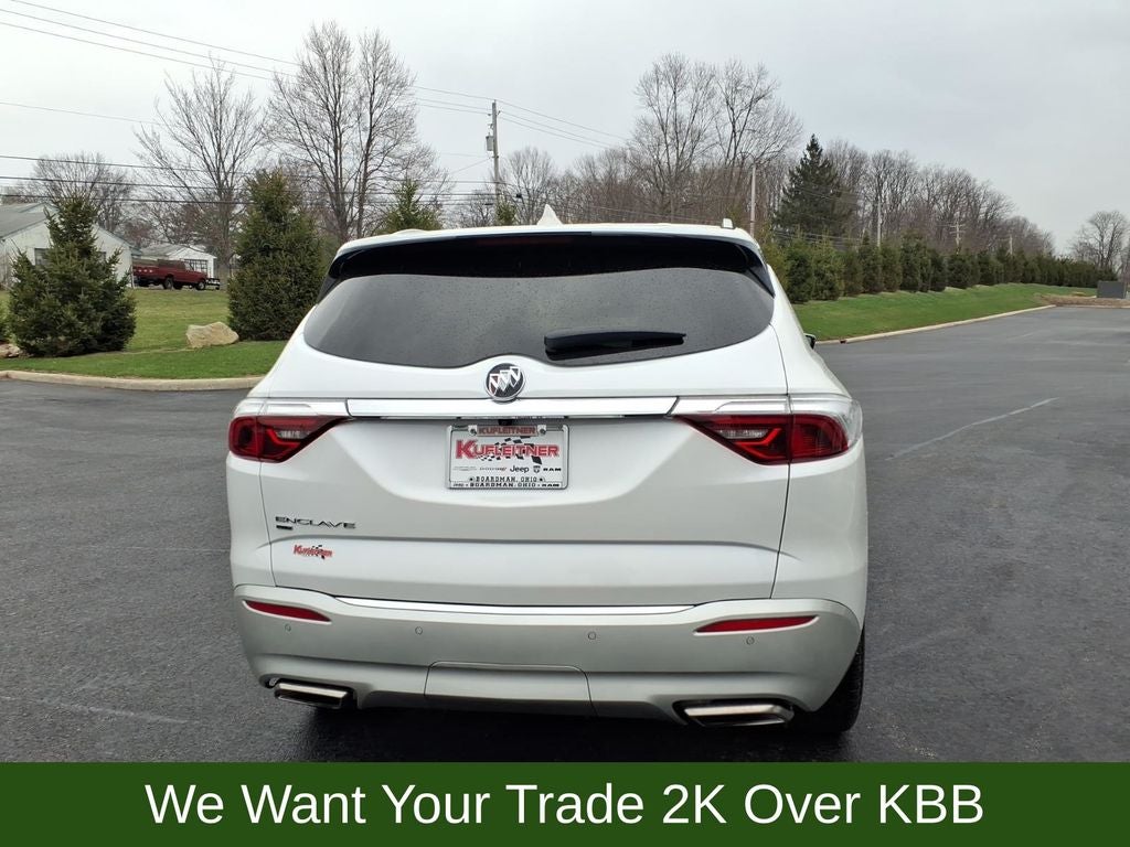 2023 Buick Enclave Essence