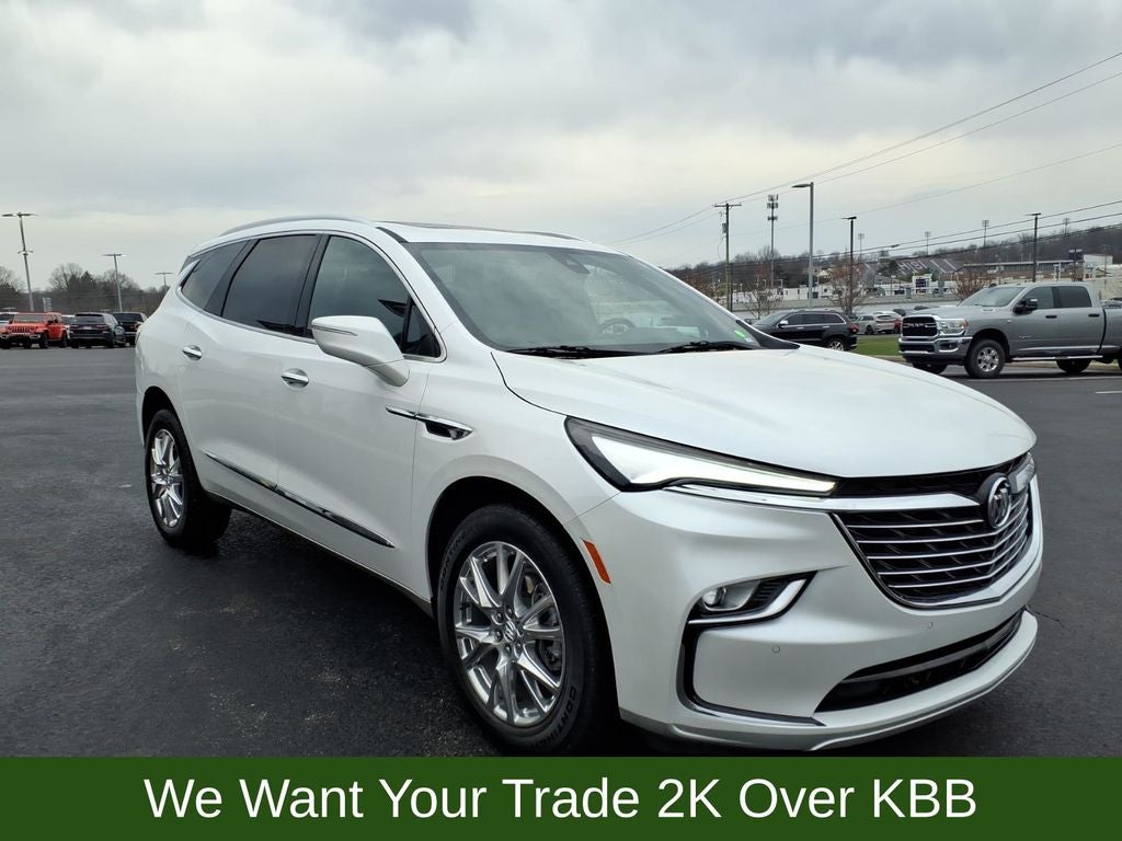 2023 Buick Enclave Essence
