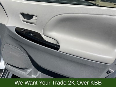 2014 Toyota Sienna L 7 Passenger