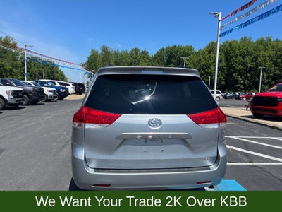 2014 Toyota Sienna L 7 Passenger