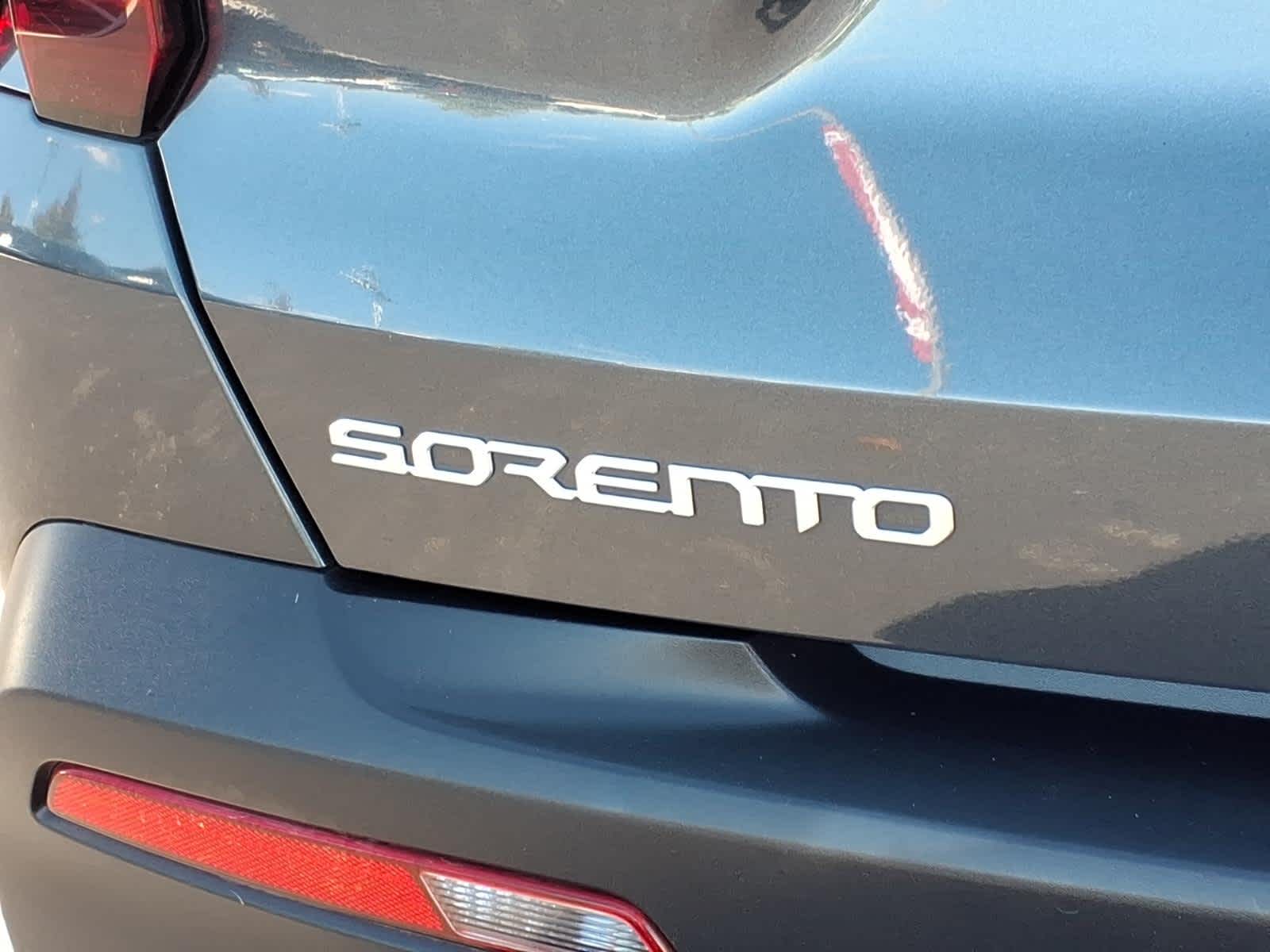 2023 Kia Sorento LX