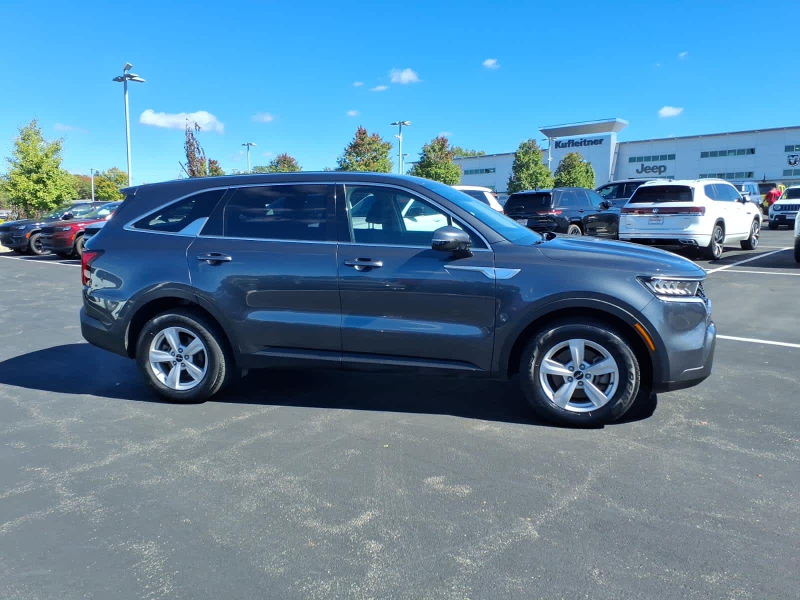 2023 Kia Sorento LX