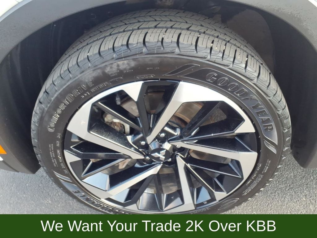 2022 Mitsubishi Outlander ES