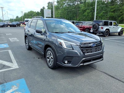 2024 Subaru Forester Premium