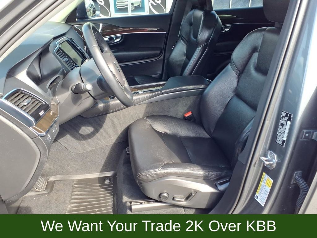 2018 Volvo XC90 T6 Momentum