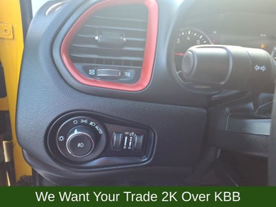 2023 Jeep Renegade Trailhawk